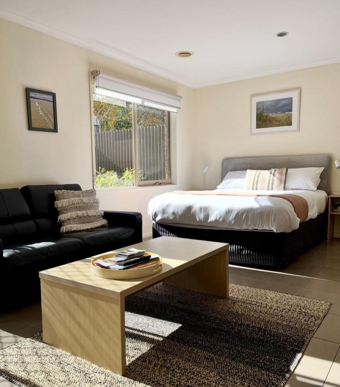 Marengo Beach Studios- Pet Friendly Exterior foto